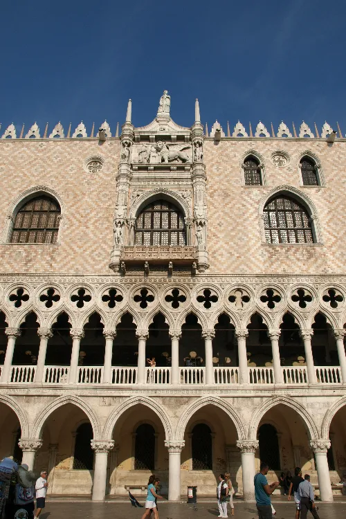 Stroll The Halls of Doge's Palace on a Guided Tour in Venice