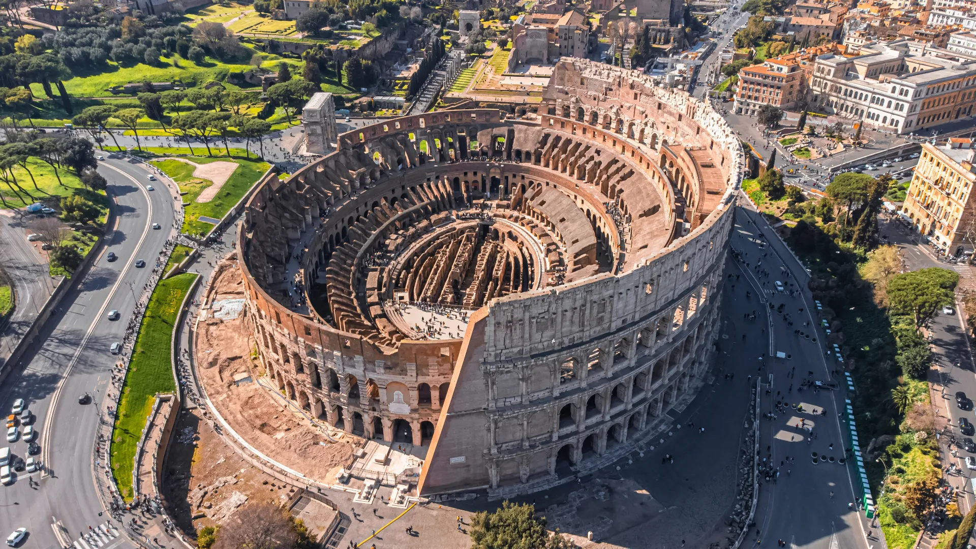 Exclusive Semi-Private Tour To Discover The Colosseum And Ancient Rome