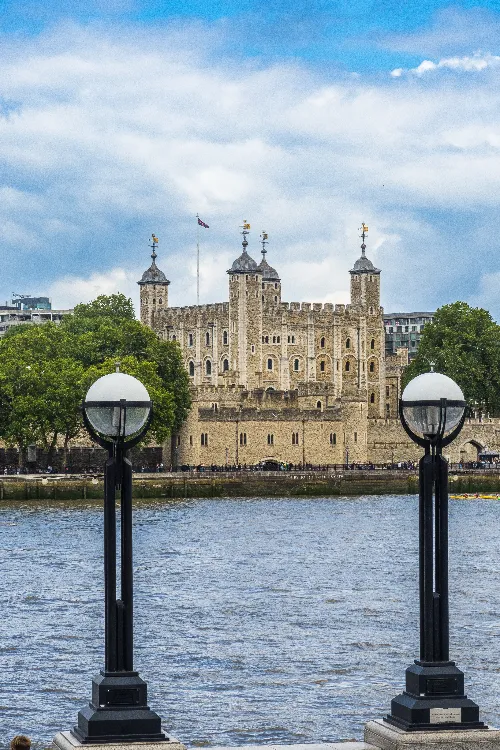 A 3-Hour Tower Of London Tour With Crown Jewels And Dark History